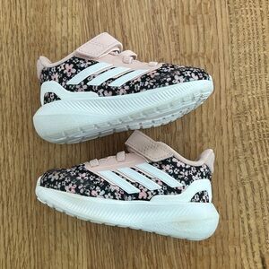 Baby girl, Adidas sneakers floral size 5